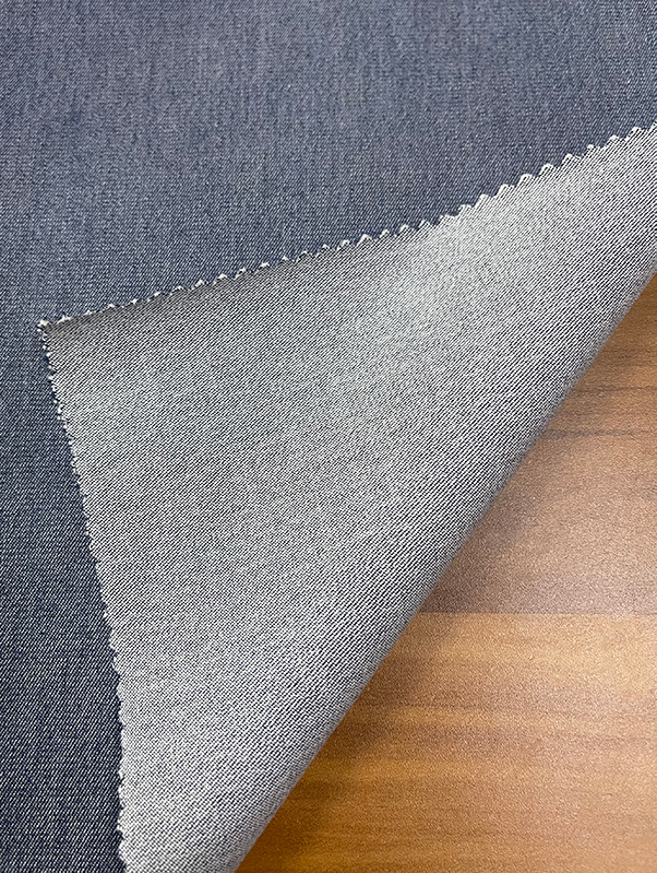 ДЖИНСЫ LIKE WOVEN AH-47256/0010X28 56%C+41%R+3%SP Гладкая поверхность, четкие линии, ощущение гладкости на ощупь